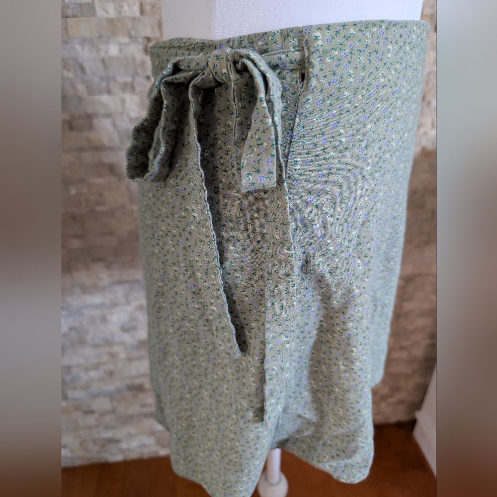 Brandy Melville Floral Genevieve Green Wrap Skirt One Size Clean Girl Coquette image 3